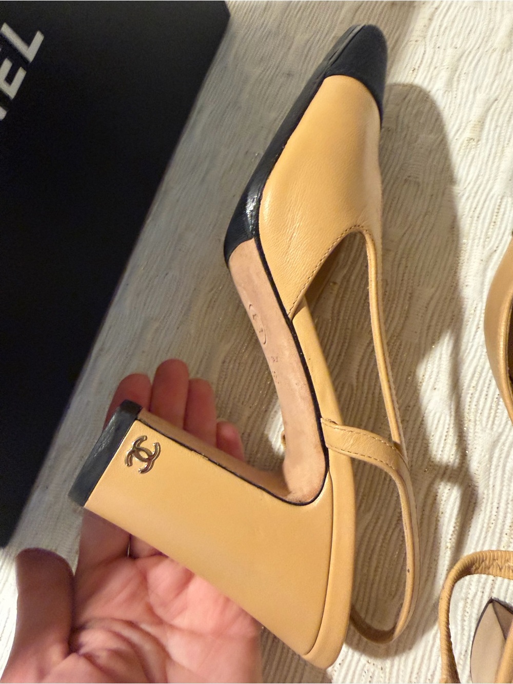 CHANEL Authentic Tan/Black Leather Slingback Block Heels Size 38 - Picture 6 of 13
